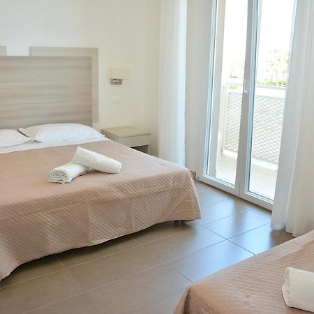 Hotel Marisa Riccione Exterior photo